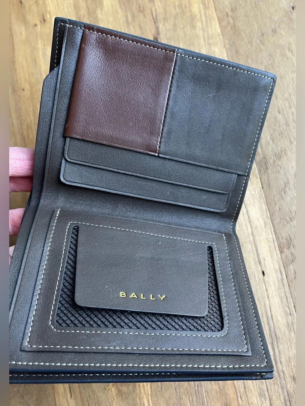 BALLY Bifold Men’s Leather Wallet Brown